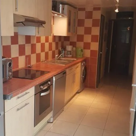 Confortable, à Deux Pas De La - 7 Pers. - Fr-1-81-731 Villa *